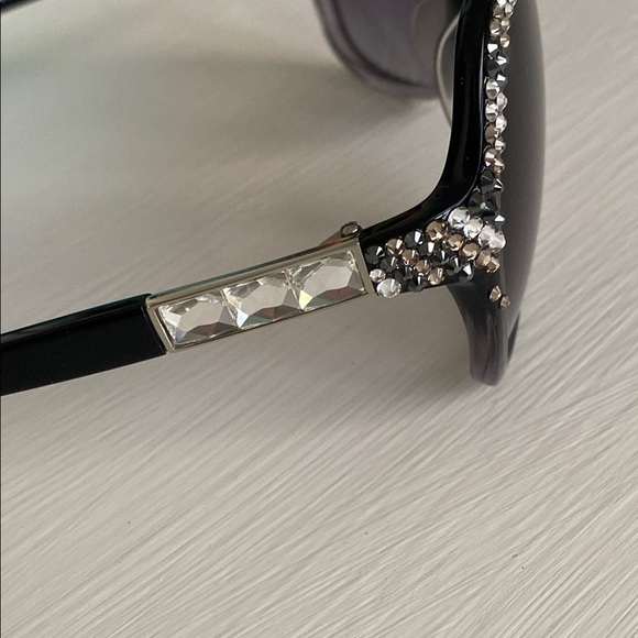 JIMMY CHOO Swarovski Crystal New York Oversized Polarized Sunglasses New in Box - Picture 9 of 17